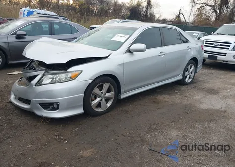 2011 Toyota Camry Se z USA, uszkodzony, nr VIN 4T1BF3EK2BU226387